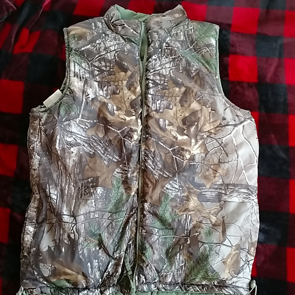 Realtree Reversible Vest
